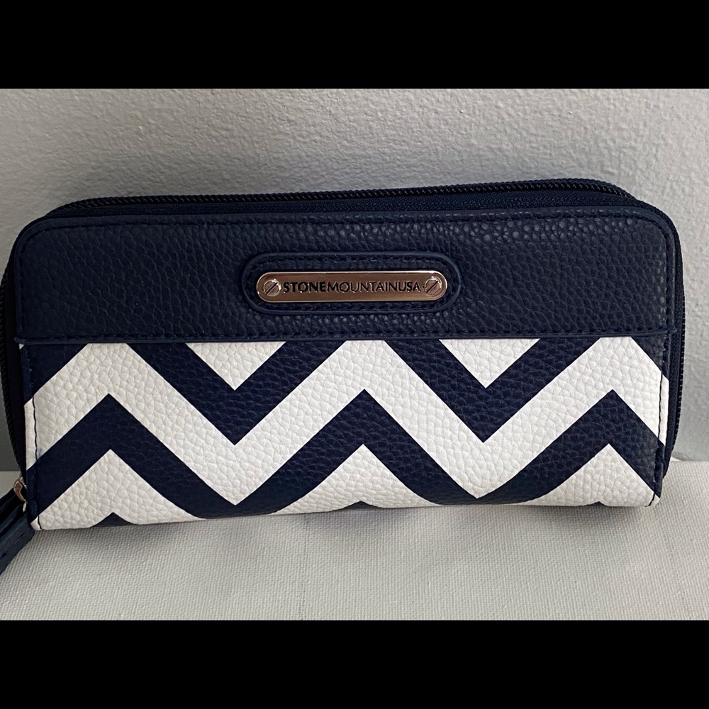 Stone Mountain Leather Wallet